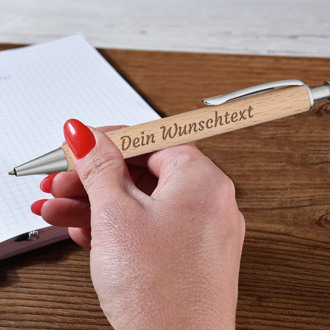 Holz Kugelschreiber mit Etui. Personalisierbar mit Gravur