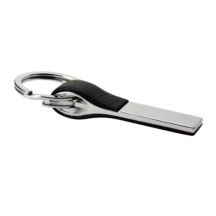 Personalisierter Schlüsselanhänger aus Leder & Metall mit Gravur