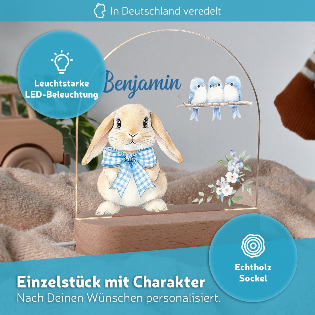 LED-Kinderzimmerlampe auf Echtholz-Sockel mit Motiv Hase blau