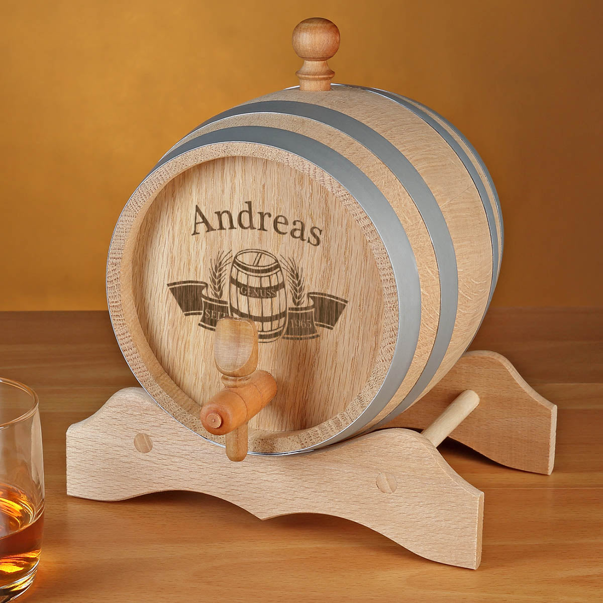 Holzfass aus Eiche mit personalisierter Gravur