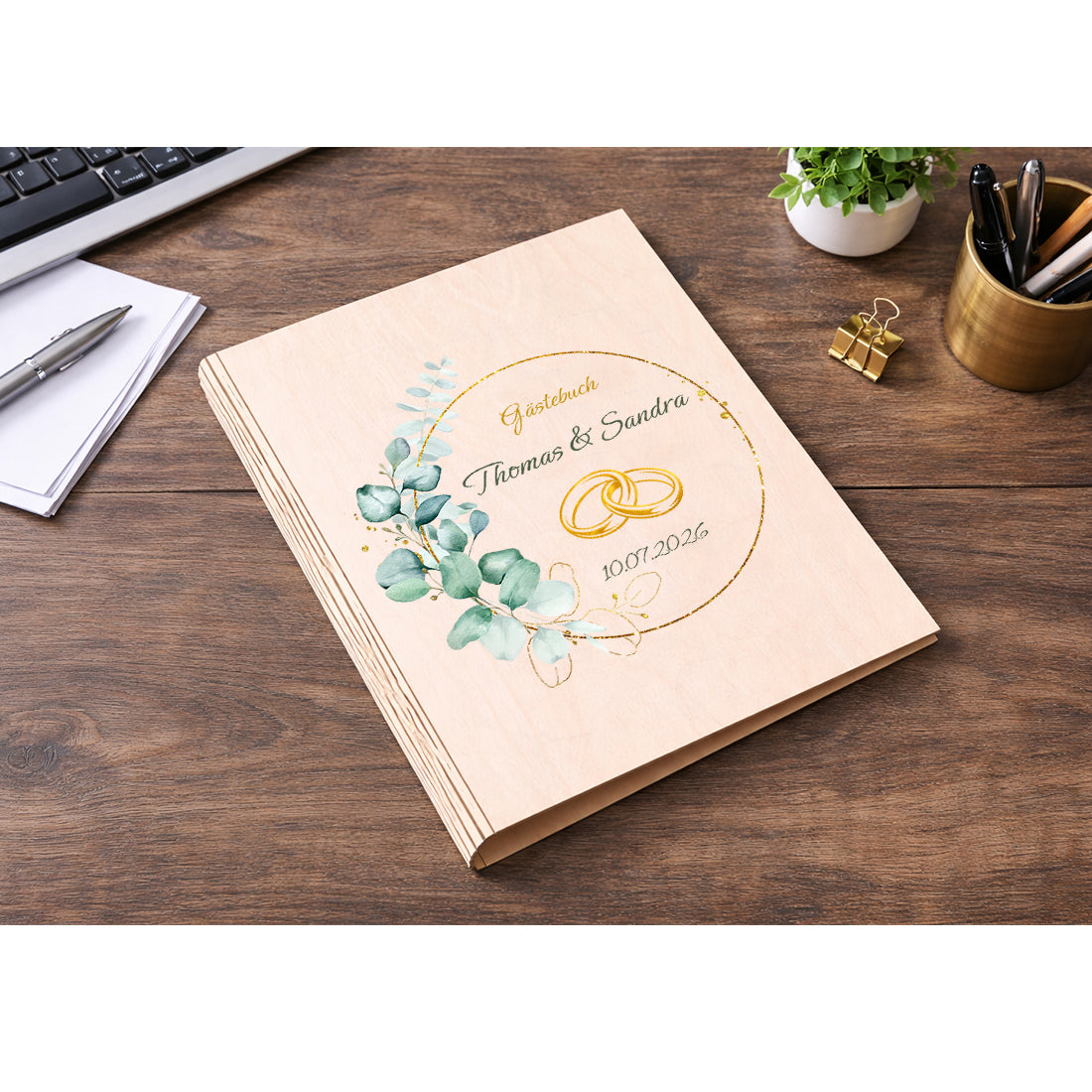 Personalisiertes Hochzeitsgästebuch aus Holz DIN A4 mit Namen & Goldmotiv