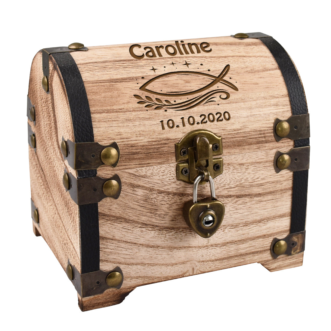 Kleine hölzerne Schatztruhe mit graviertem christlichem Fisch-Symbol und dekorativen Metallelementen.