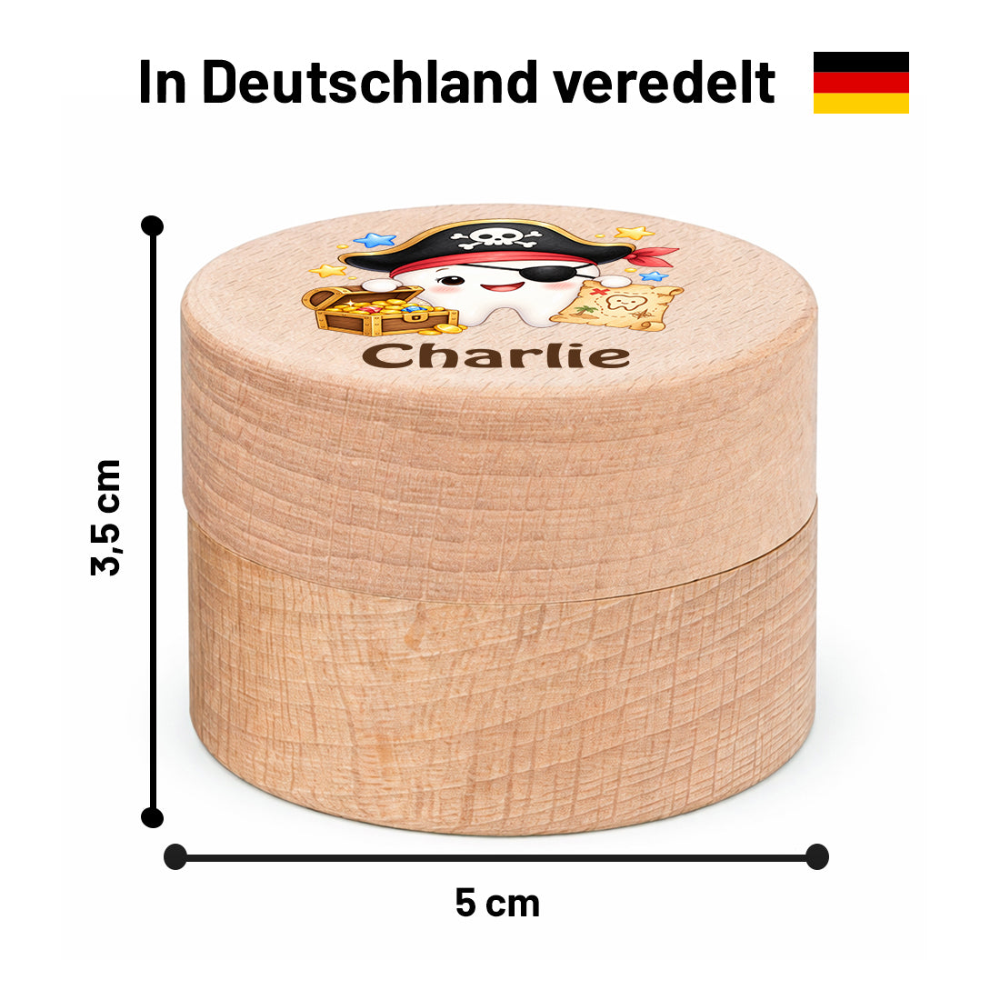 Runde Zahndose mit Motiv Zahn-Pirat und Beispielname Charlie im Maßbild mit 5 cm Durchmesser und 3,5 cm Höhe