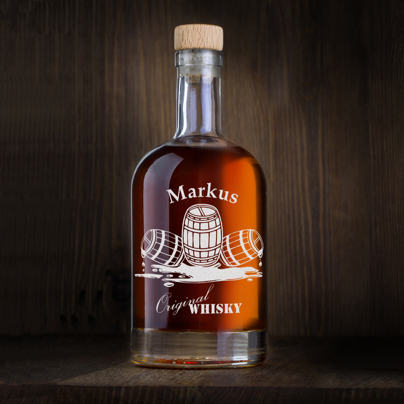 Personalisierte Glasflasche 700 ml für Whisky mit Gravur - Motiv "Whiskyfass"