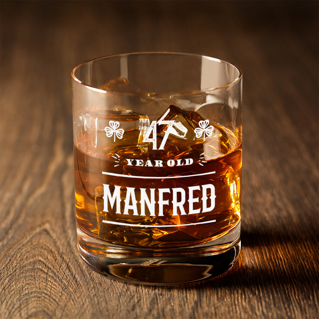 Whisky-Set Totenkopf-Dekanter 850 ml und Whiskyglas mit Gravur - Motiv "Kleeblatt"