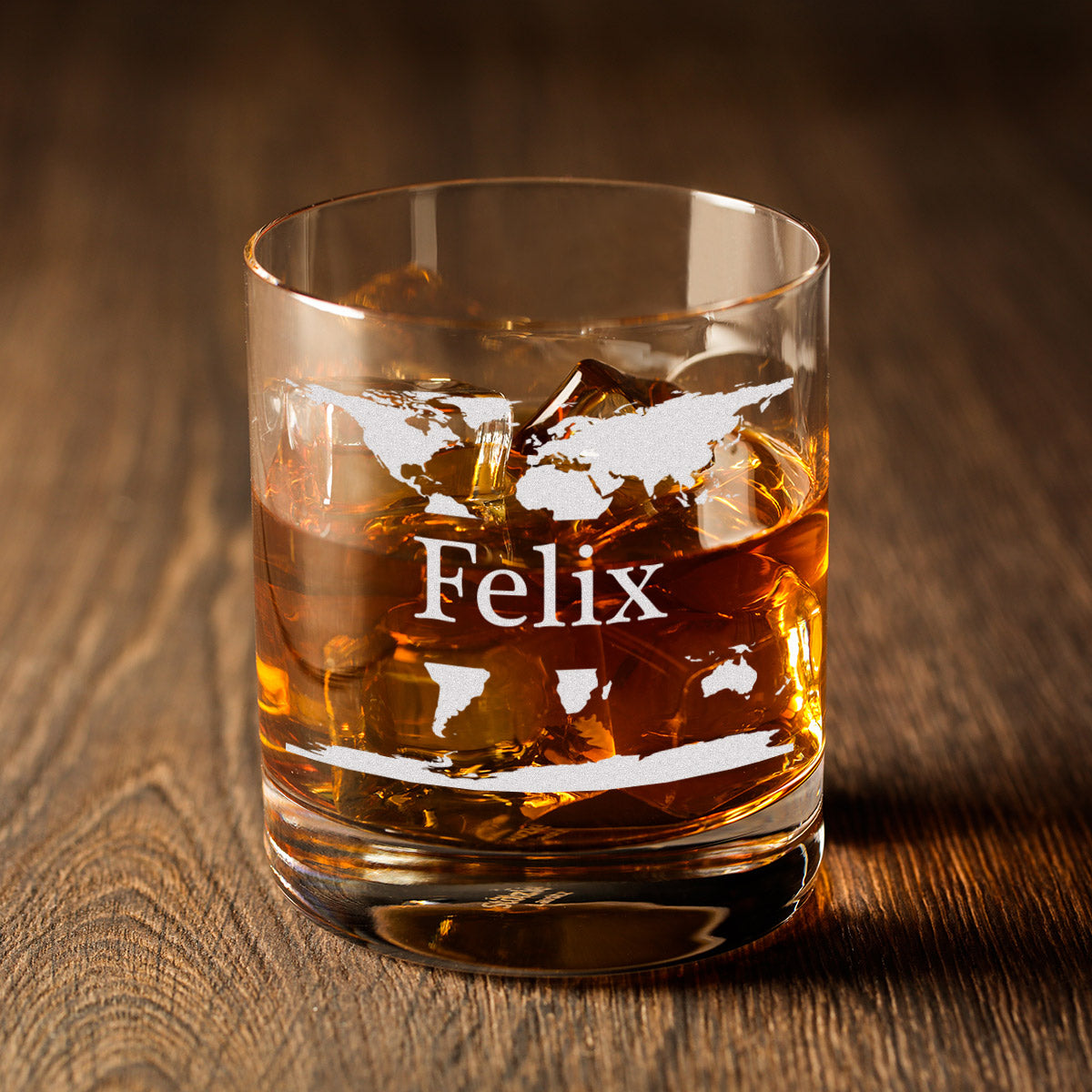 Personalisiertes Whiskyglas 320 ml mit Gravur - Motiv "Weltkarte"