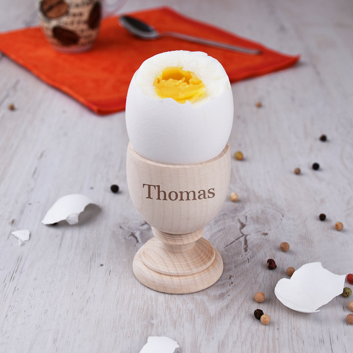 Personalisierter Eierbecher aus Holz mit Gravur - Nachhaltiges Ostergeschenk