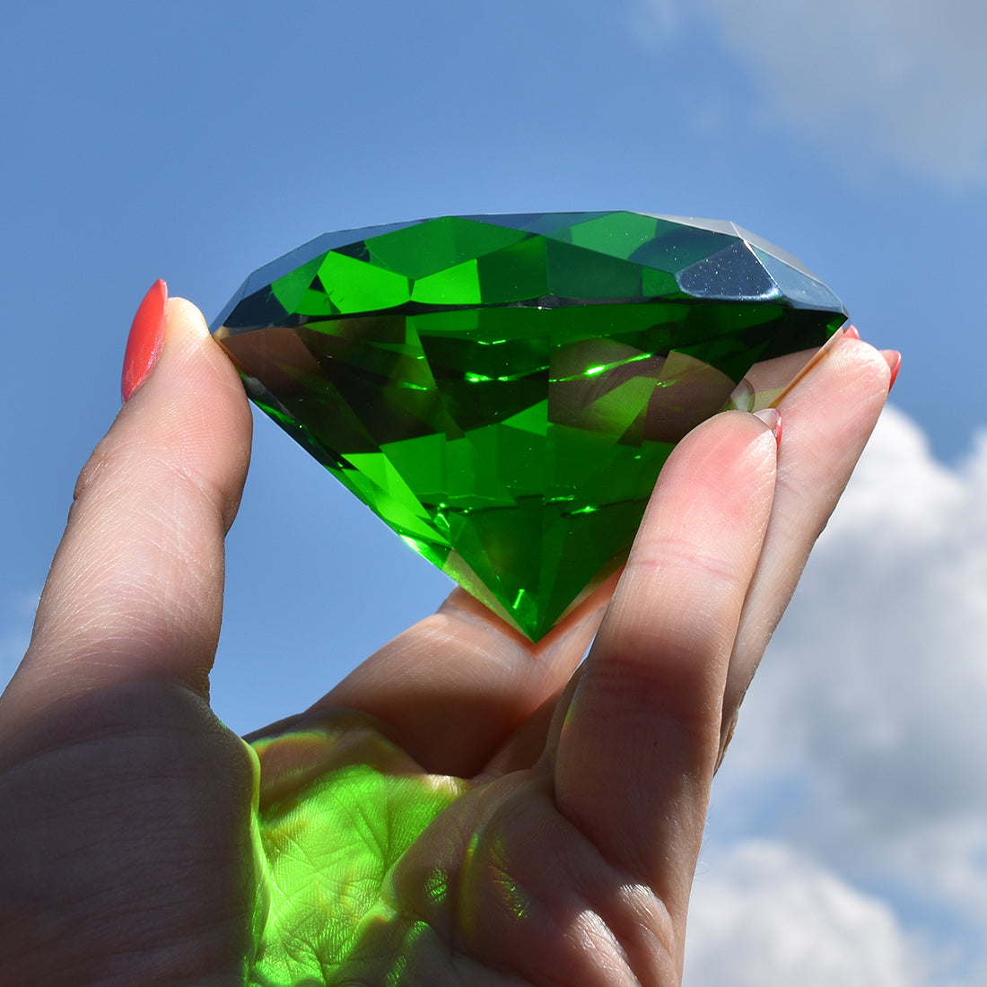 im Licht Diamant grün Motiv Herz & Kreuz