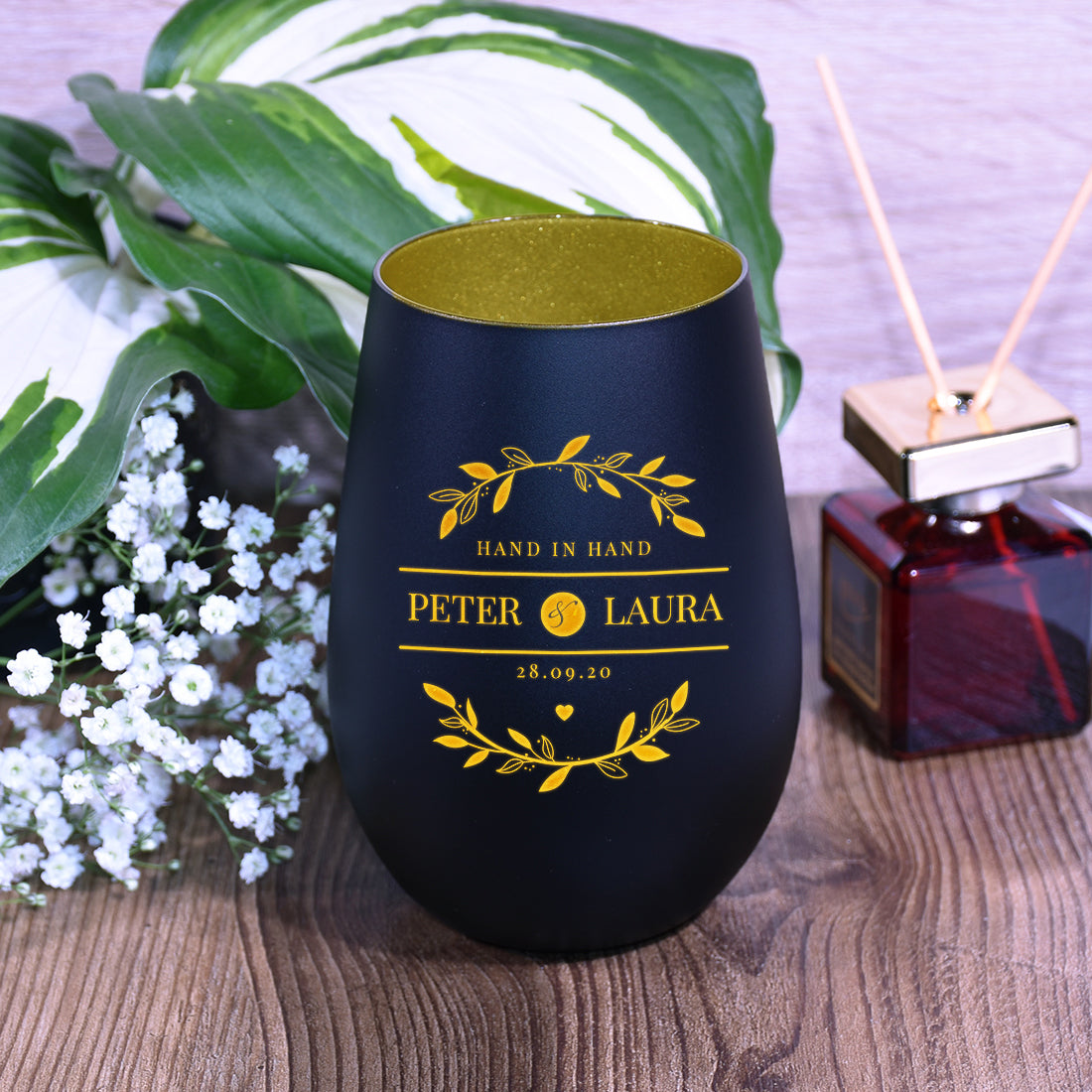 Teelichthalter in Schwarz aus Kristallglas