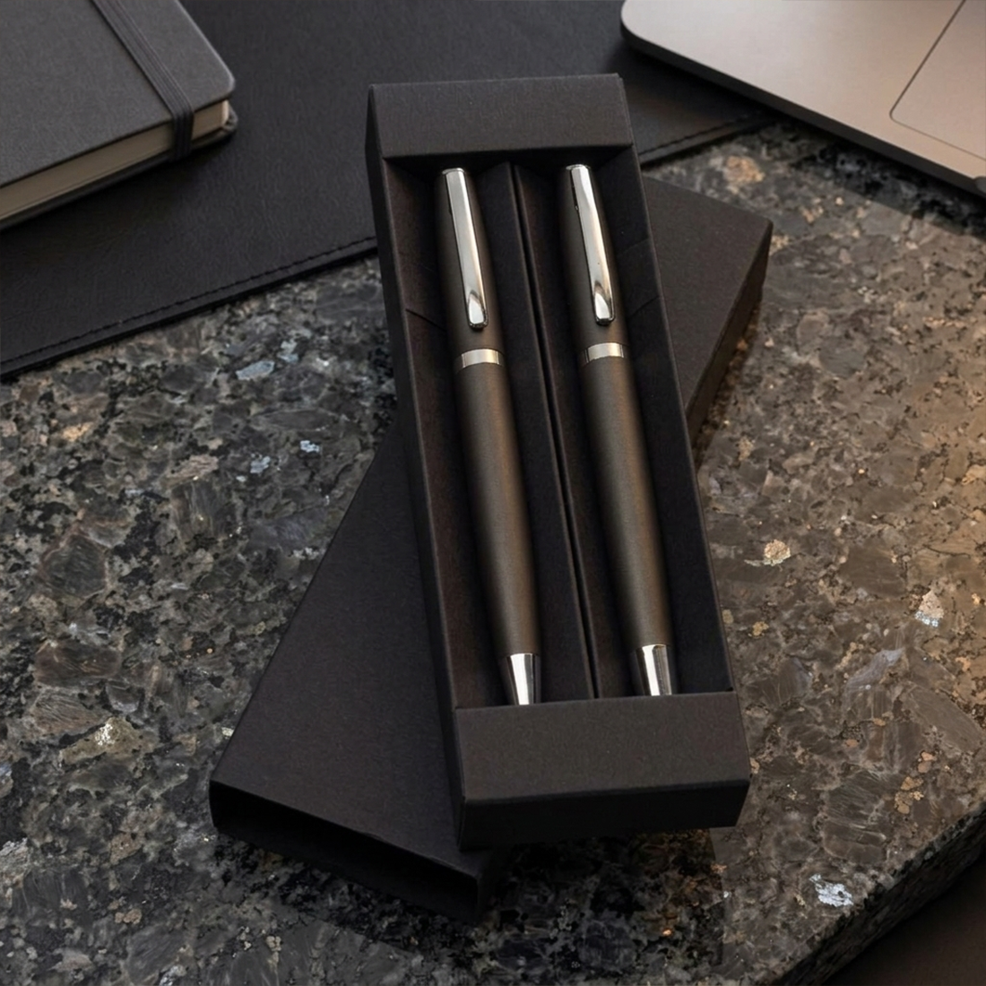 Exklusives Schreibset in Anthrazit-Grau mit individueller Gravur