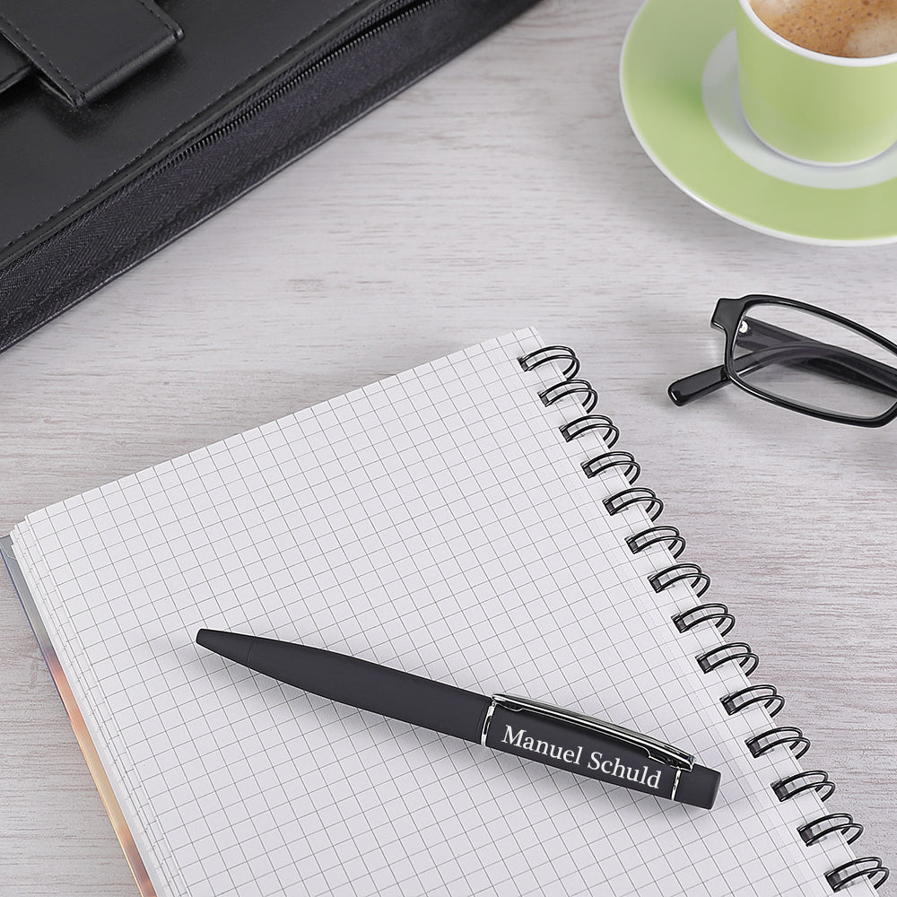 Edler Metall-Drehkugelschreiber in Schwarz mit brillanter Spiegelgravur