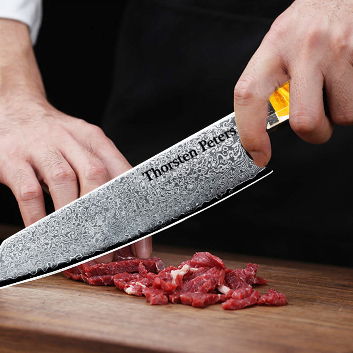 Personalisiertes Damast-Kochmesser - Japanische Schmiedekunst mit Gravur