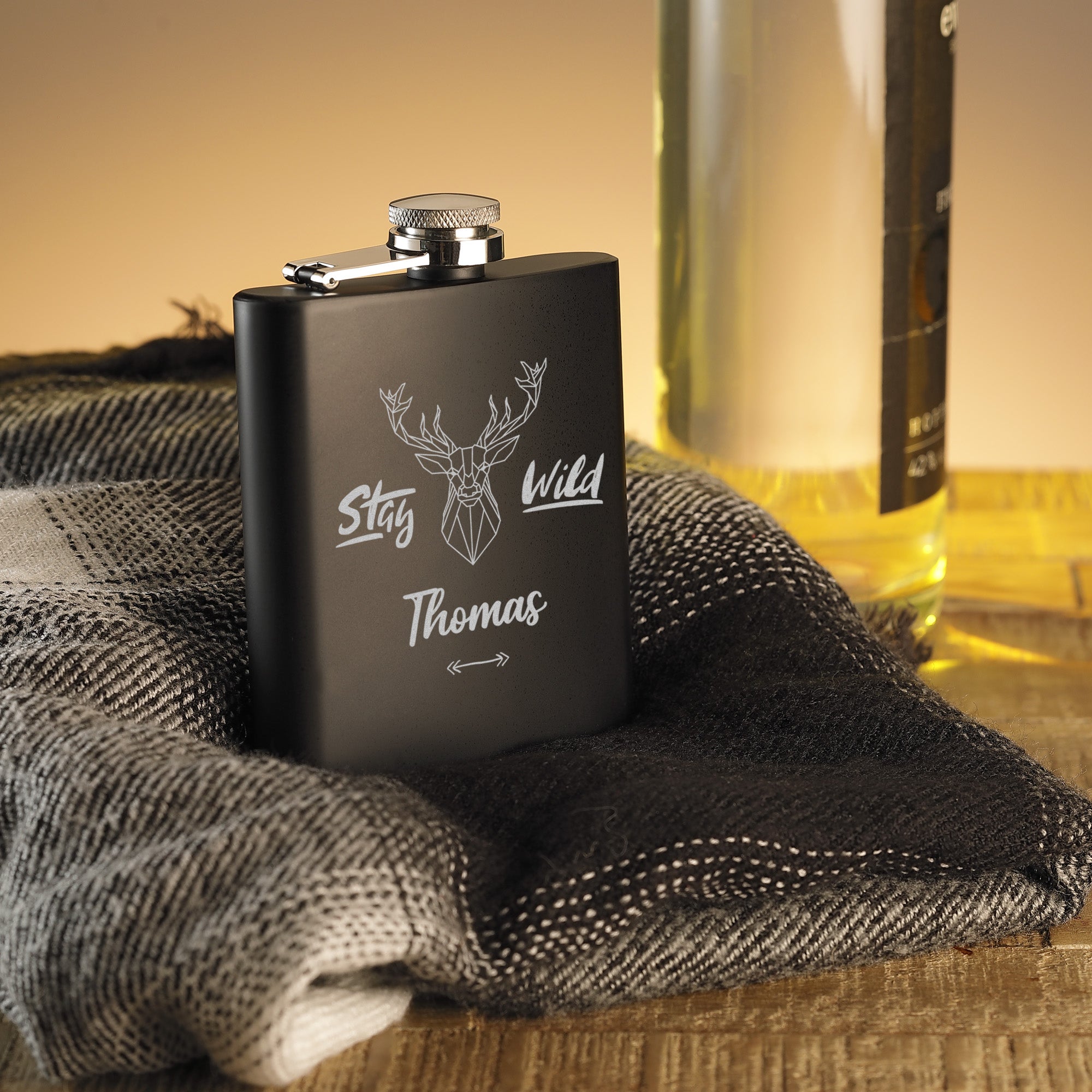 Flachmann Schwarz Matt mit Gravur