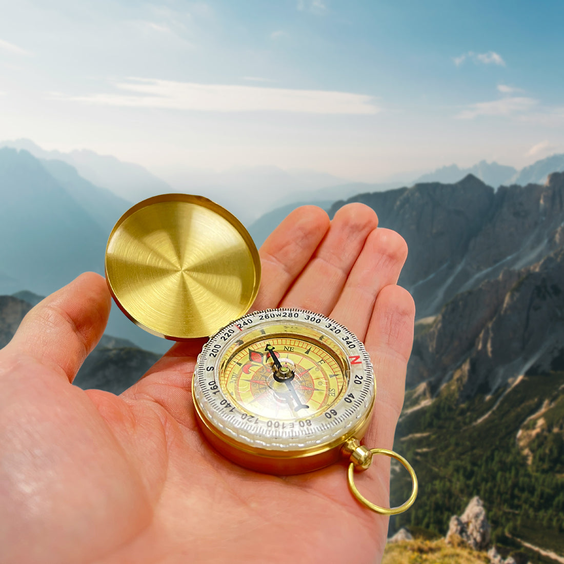 Personalisierter Kompass in Gold-Optik mit Wunschgravur