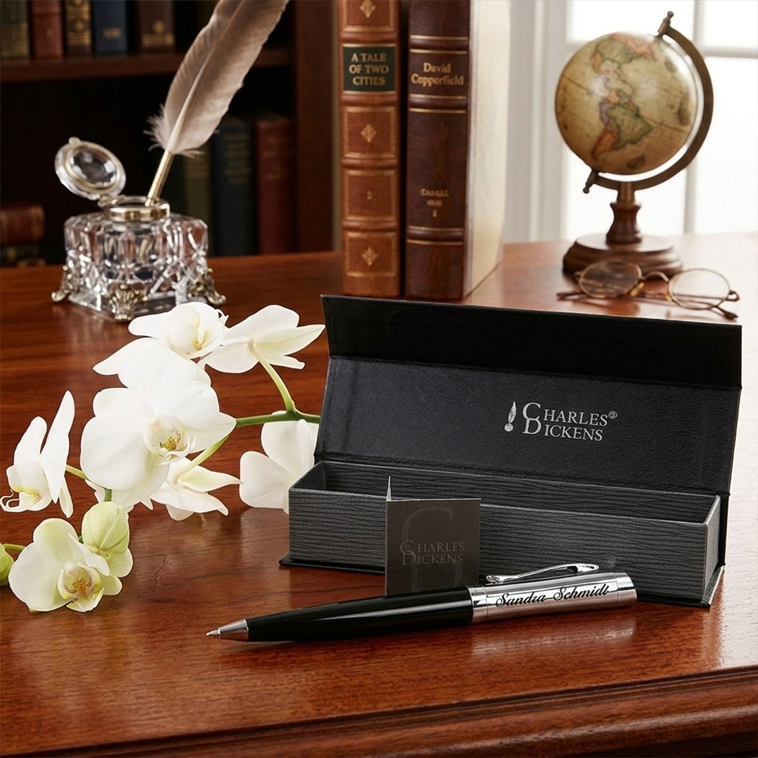 Charles Dickens® Kugelschreiber mit Wunschgravur – Personalisiertes Schreibset in edler Geschenkbox