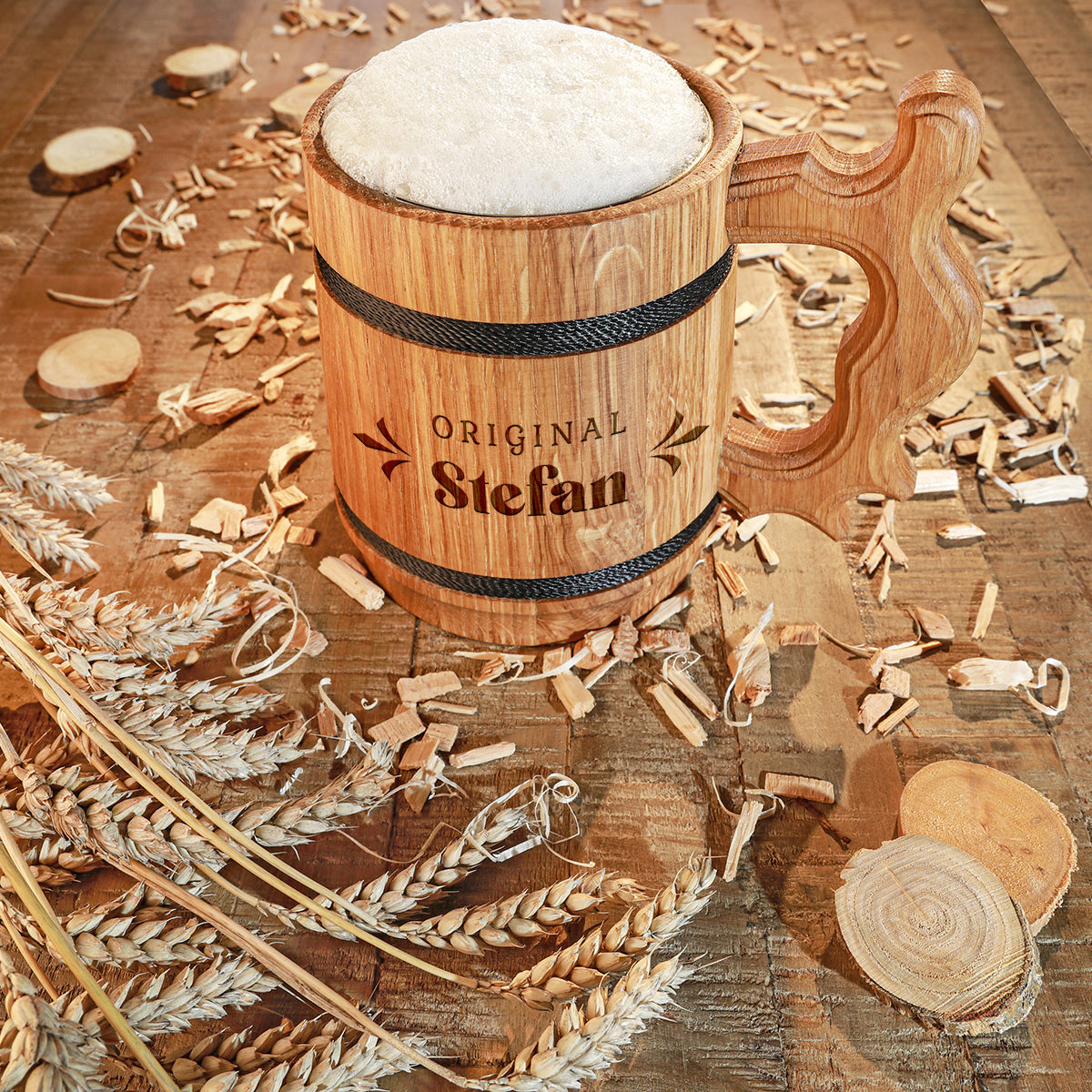 Bierkrug 0,5 Liter aus Eichenholz mit Gravur