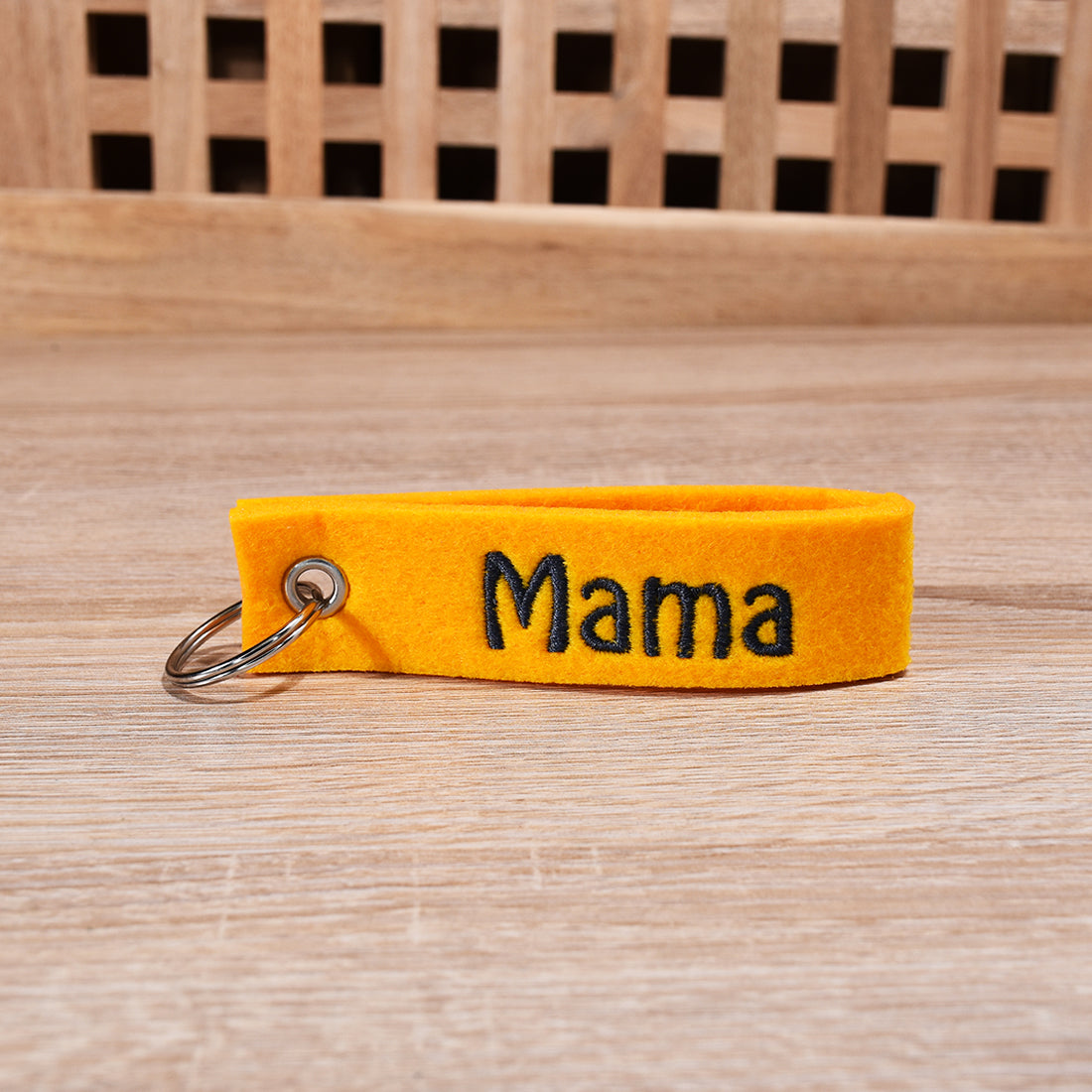 Filz Schlüsselanhänger mit Stick personalisiert