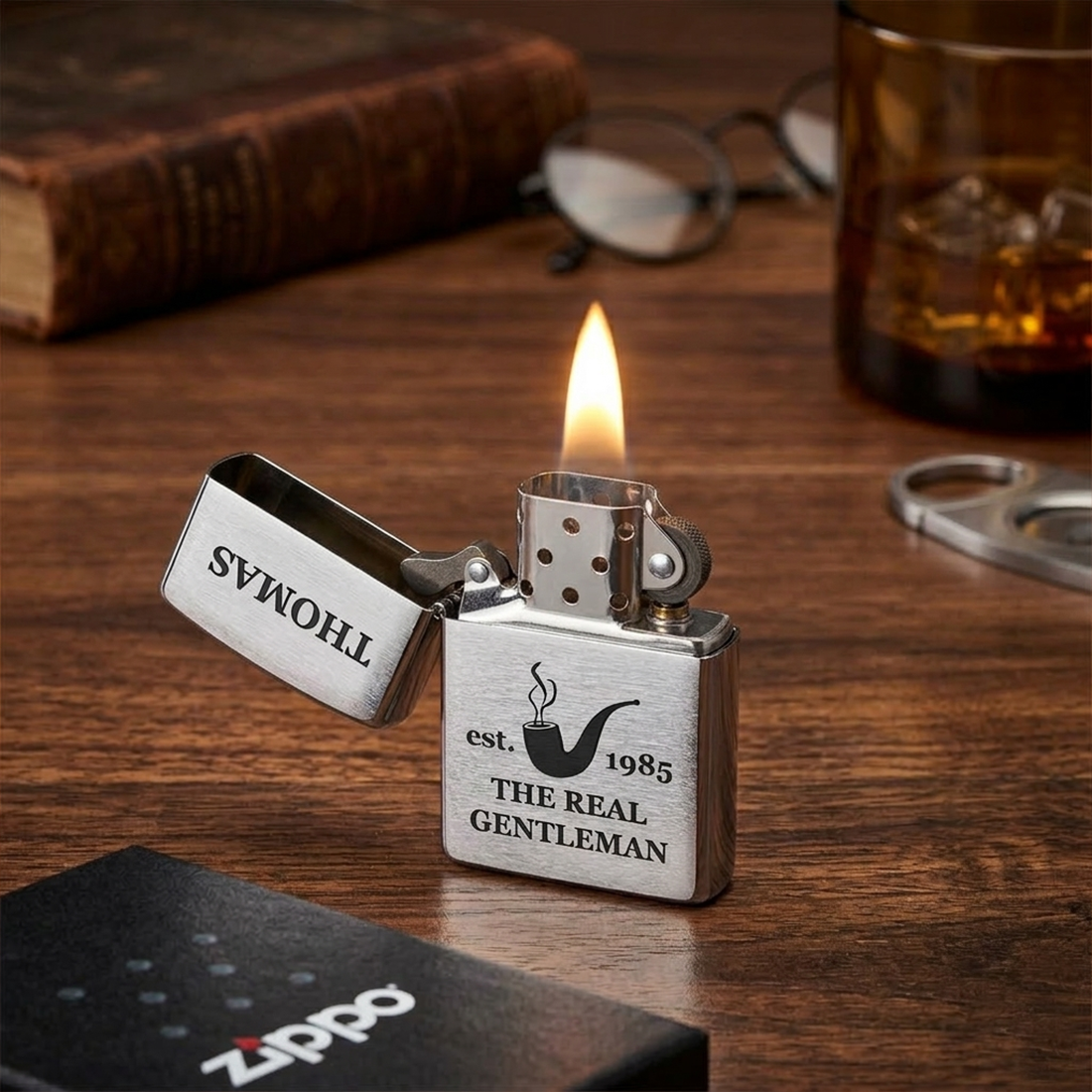 Original Zippo® in Silber-Optik mit feiner Oberflächenstruktur & Gravur