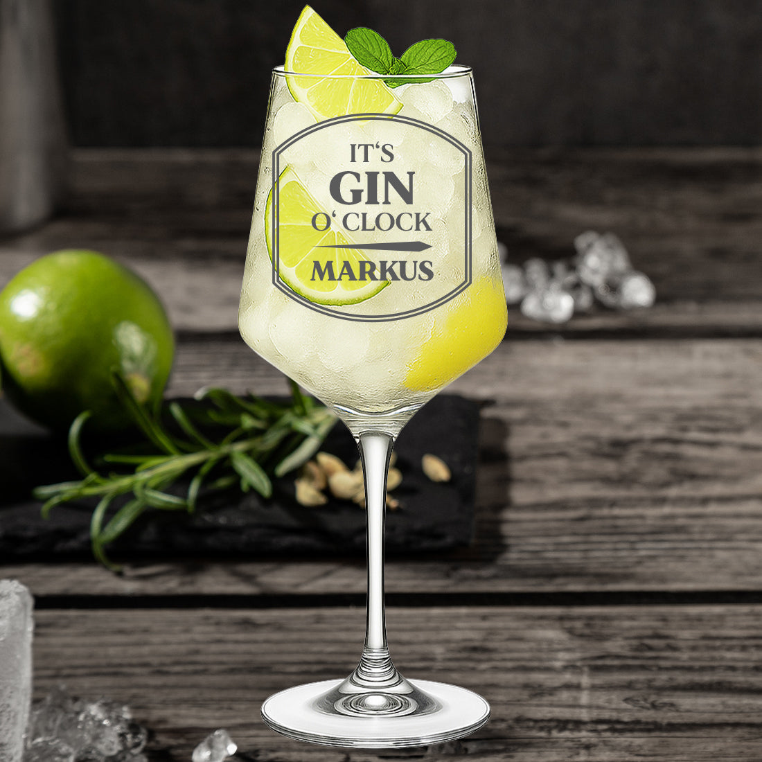Gin Tonic Glas 560 ml mit Gravur - Motiv "It's Gin o'clock"