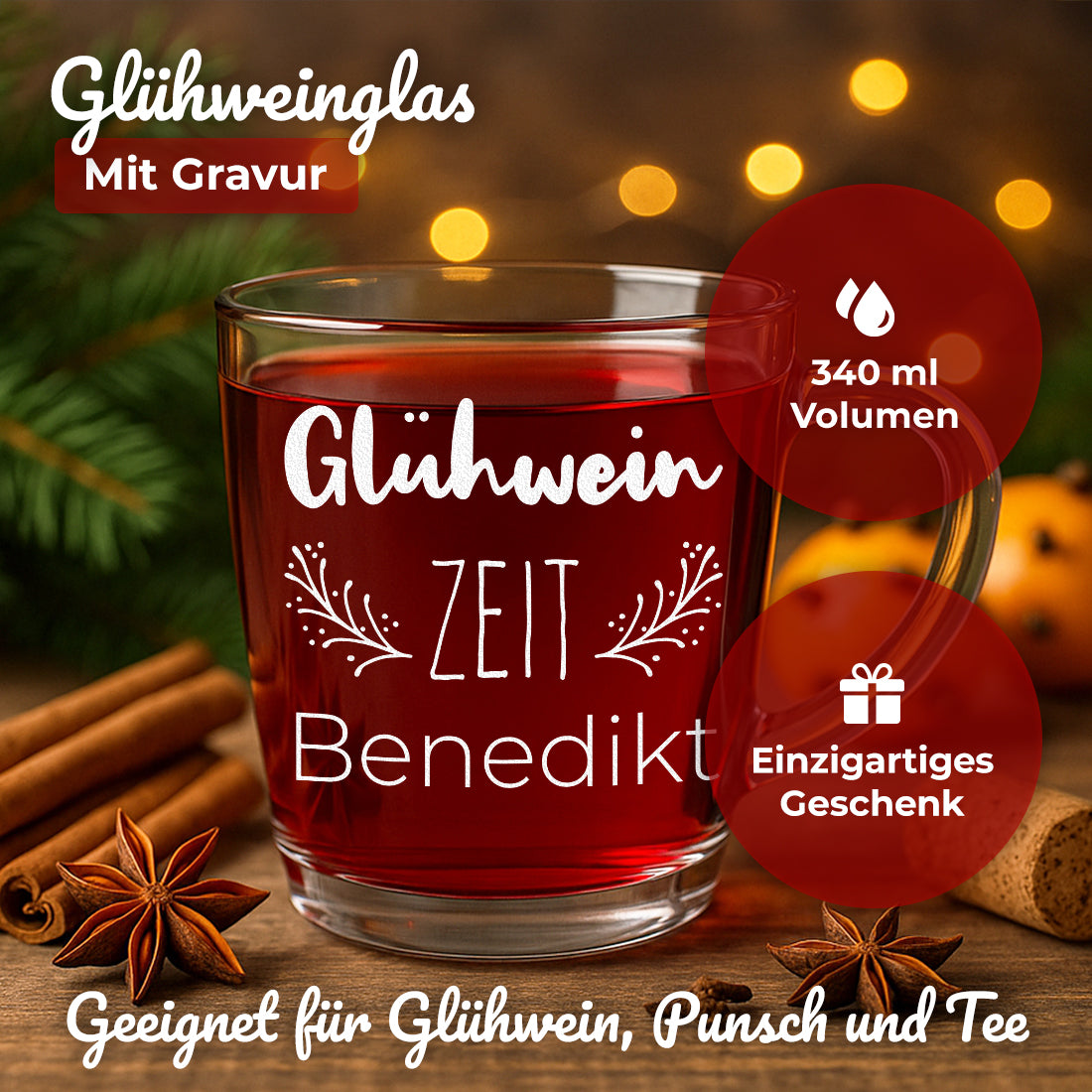 Glühweinglas mit Glühwein Zeit-Motiv und Beispielgravur Benedikt in weihnachtlicher Szene