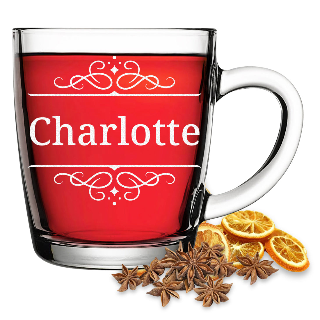 Glühweinglas mit Motiv Ornament und Beispielgravur Charlotte vor weißem Hintergrund