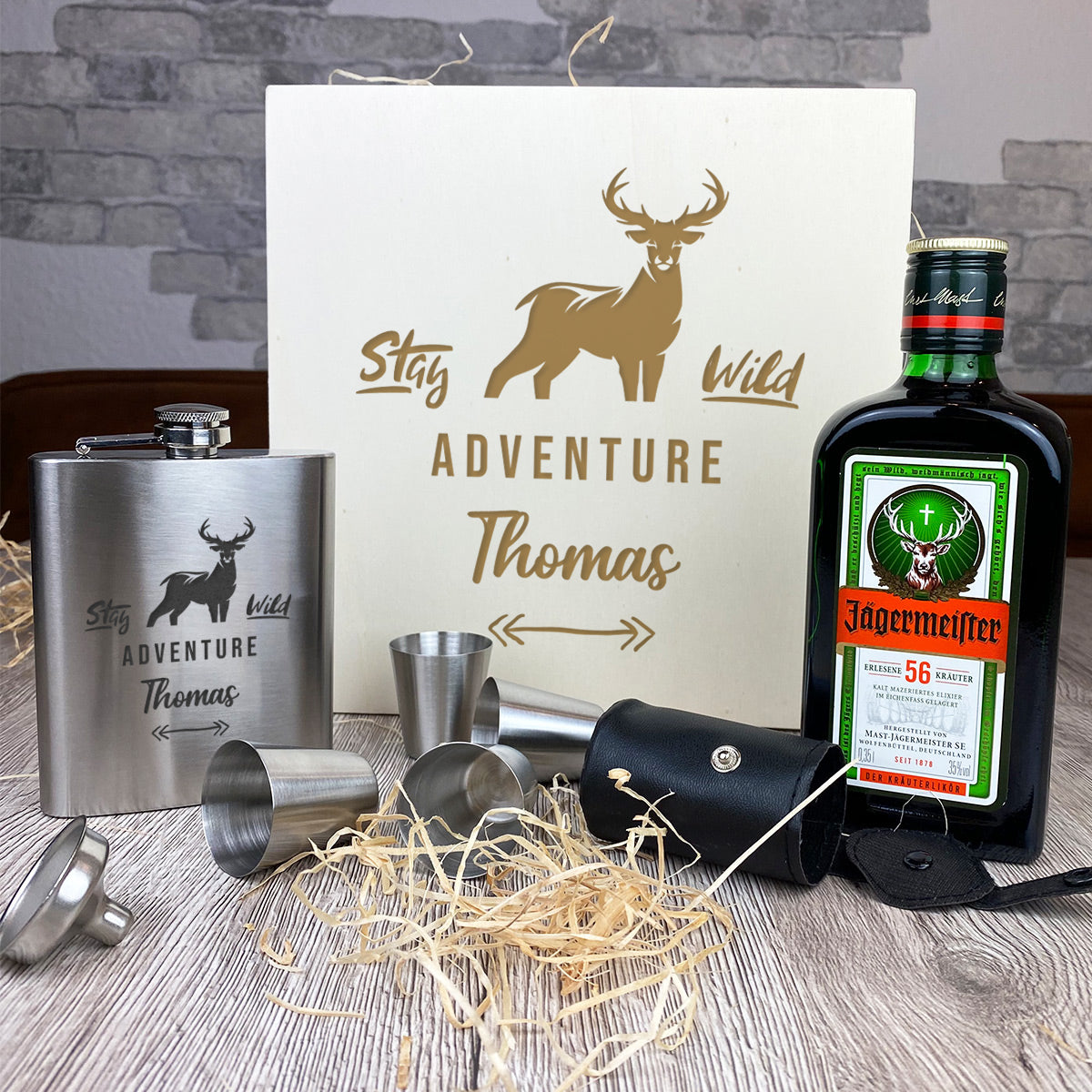 3-Teiliges Geschenkset mit Jägermeister & Flachmann