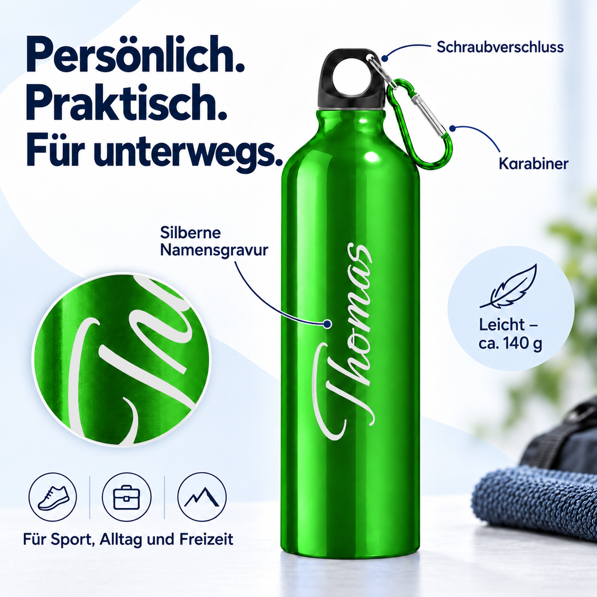 Trinkflasche in Hellgrün: Schraubverschluss, Karabiner und silberne Namensgravur