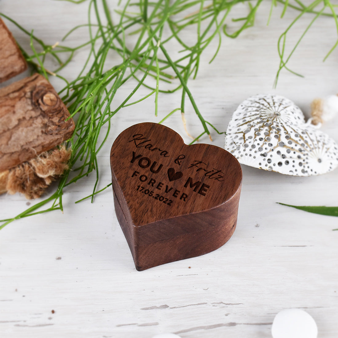 Herz Ringkissen für Paare mit Wunschgtavur