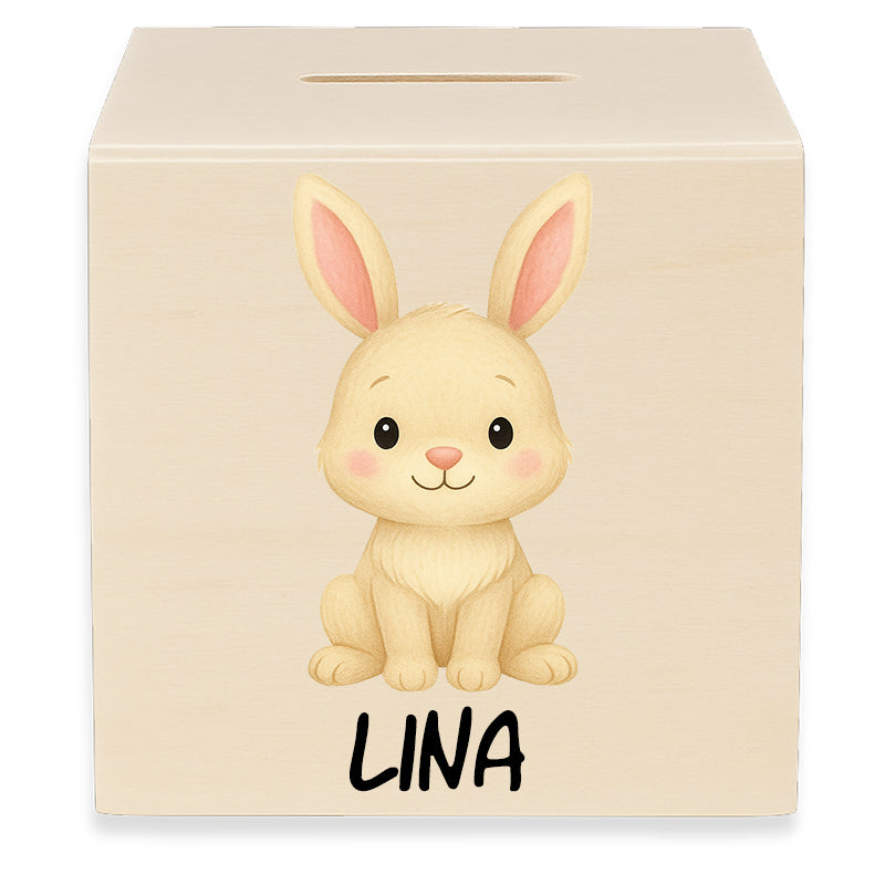 Holzspardose mit Motiv Hase und dem Beispielnamen Lina in der Vorderansicht