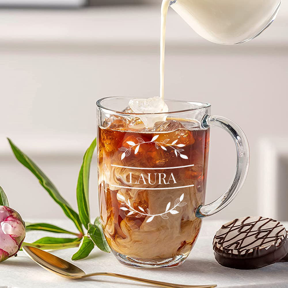 Teeglas 380 ml groß mit personalisierter Gravur - Motiv "Blumenkreis"