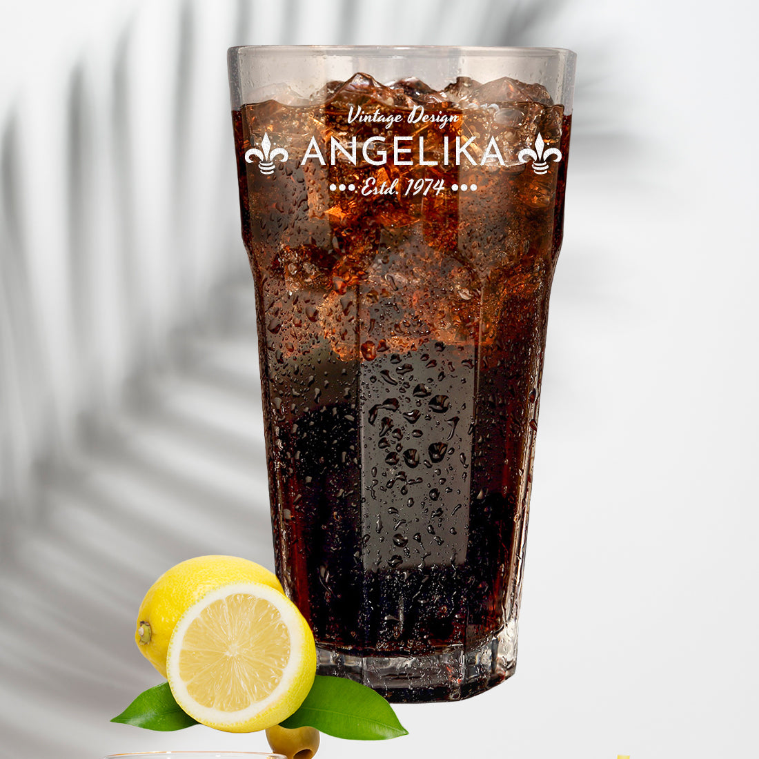 Modernes Trinkglas 480 ml mit Wunschgravur