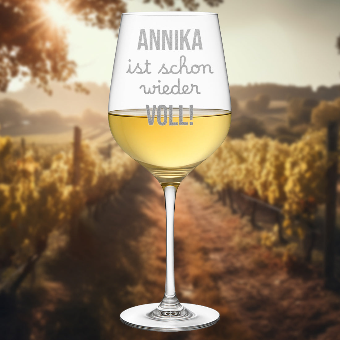 Weinglas modern 440 ml mit Gravur schon wieder voll!