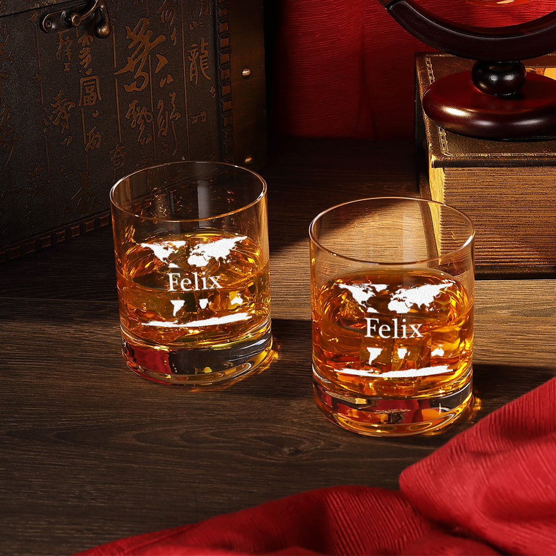 2-teiliges Whisky-Set Skull Dekanter 850 ml & Whiskygläser 320 ml - Motiv Weltkarte