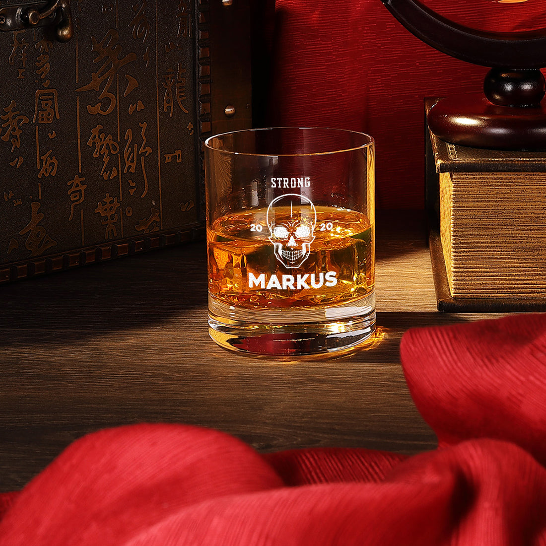 Whisky Geschenkset Skull Dekanter 850 ml + Whiskyglas 320 ml mit Gravur - Motiv Totenkopf